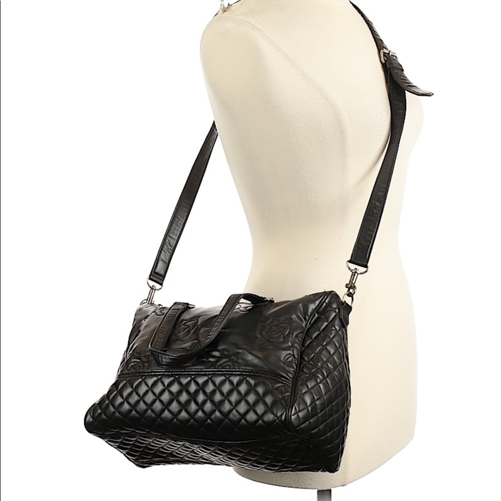 CHANTEL THOMASS Floral Quilted Crossbody Satchel